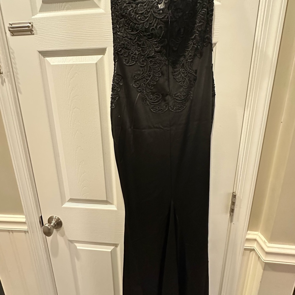 Chic Strapless Black Dress - Picture 3 of 6